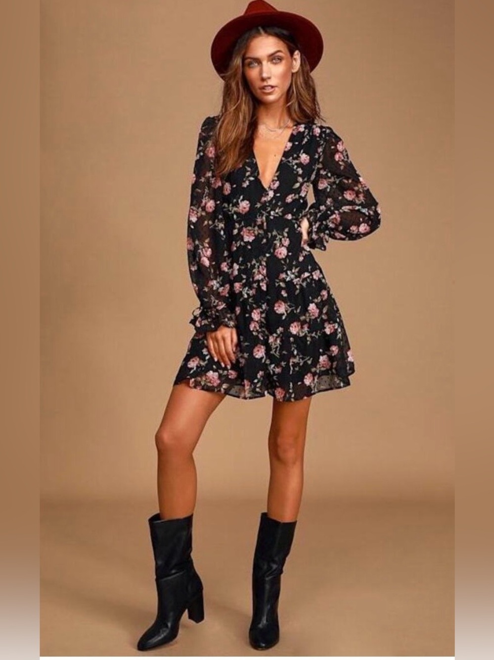 Lulus - Floral V-Neck Long Sleeve Mini Dress - Fit & Flare - Size M